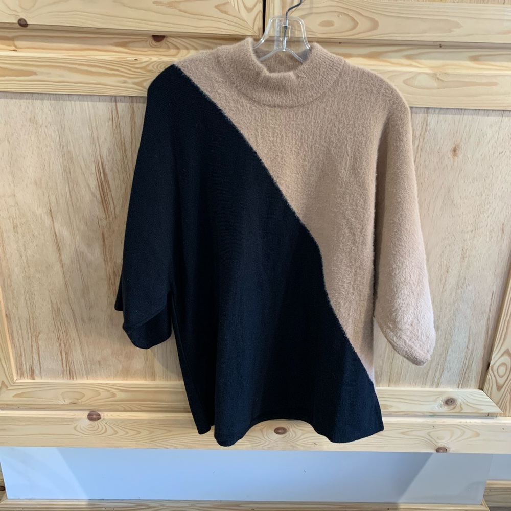 Alfani NWT square sleeve mock neck minimalist sweater size L